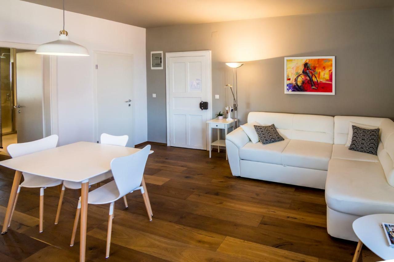 Apartment Festina Lente Rovinj Exteriör bild